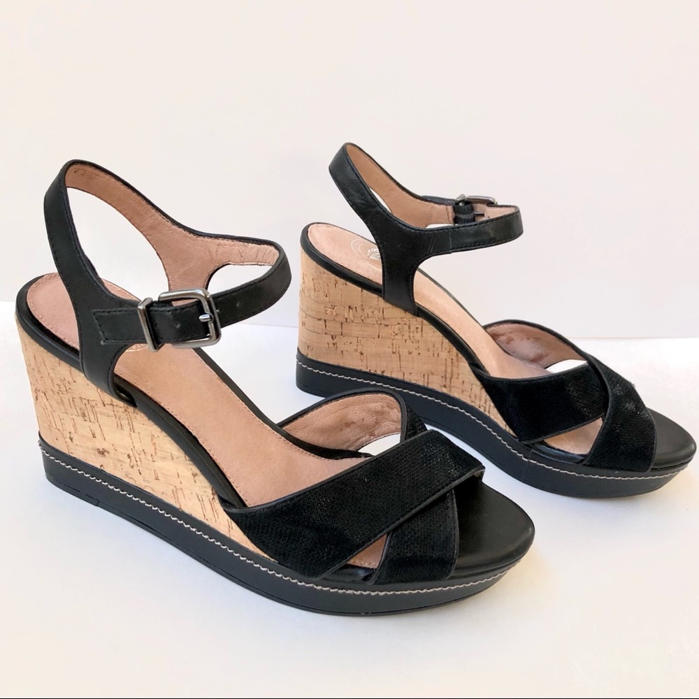 NWOT Leather Wedge Sandals Nurture by Lamaze Sz 8